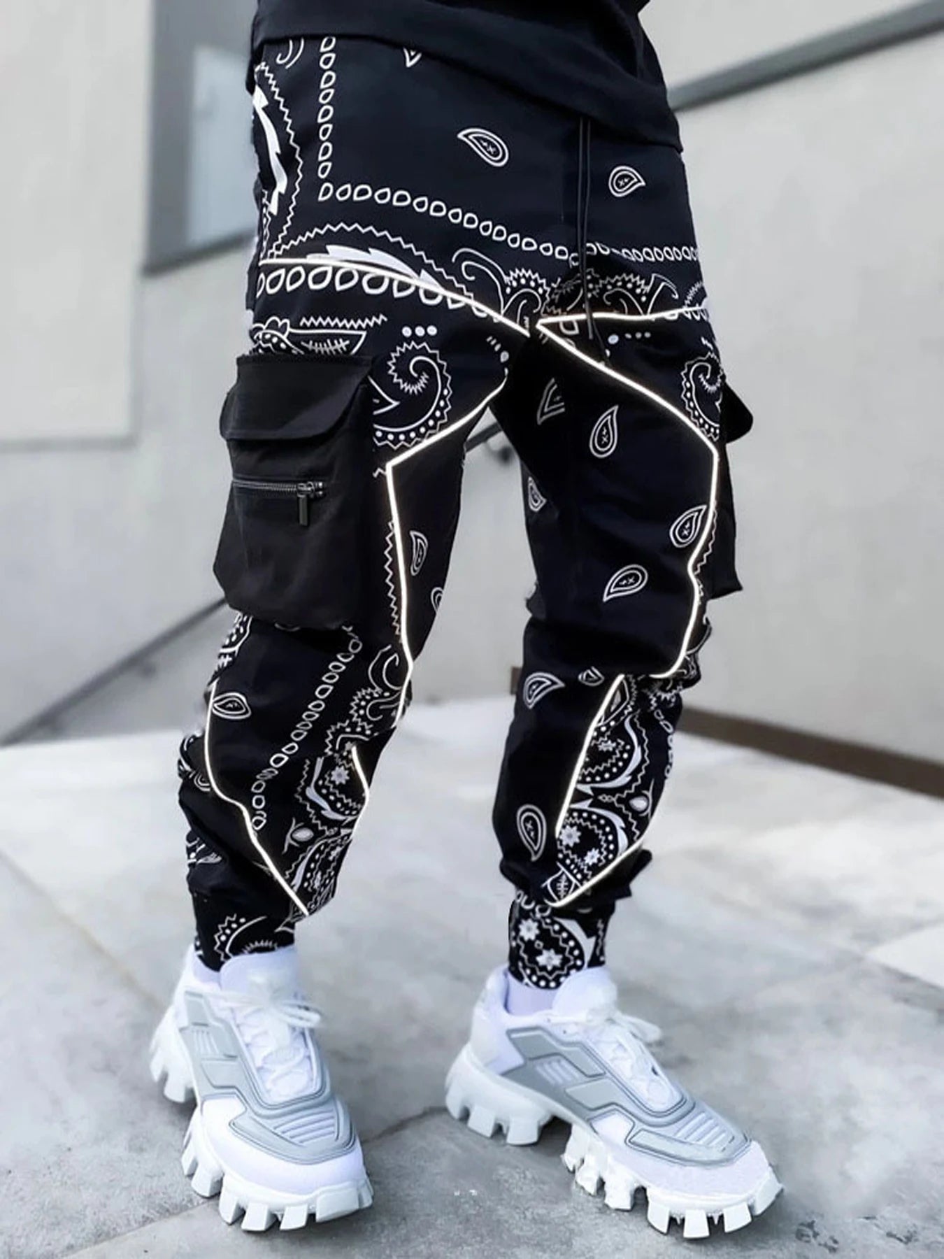 Men's Stylish Paisley Joggers with Multiple Pockets - Comfortable Fit for Sports and Casual Wear Street personality