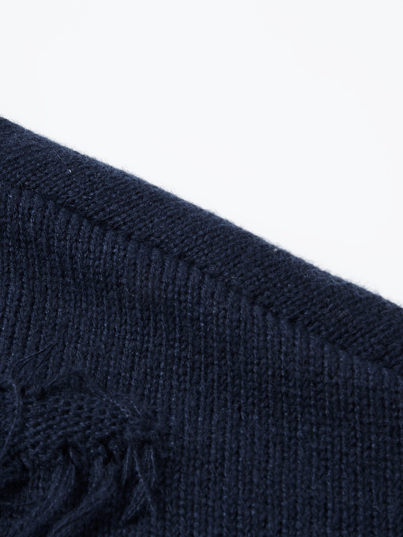 Temujin OBM Men's Distressed Knit Sweater - Casual Chic Pullover with Asymmetrical Frayed Hem, Drop Shoulder Sleeves & Round Neck, Machine Washable Solid Color Long Sleeve Shirt for Autumn/Winter, Versatile for Casual & Party